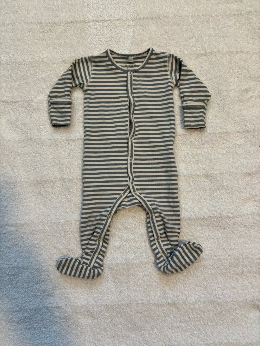 Quincy Mae cream and dark sage green stripe snap footie, non skid feet